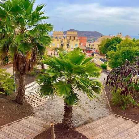 Sunny Terrace & Pool Apartman