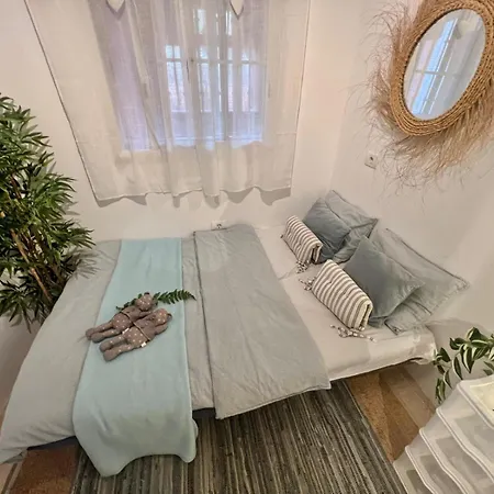 Sunny Terrace & Pool Apartman *