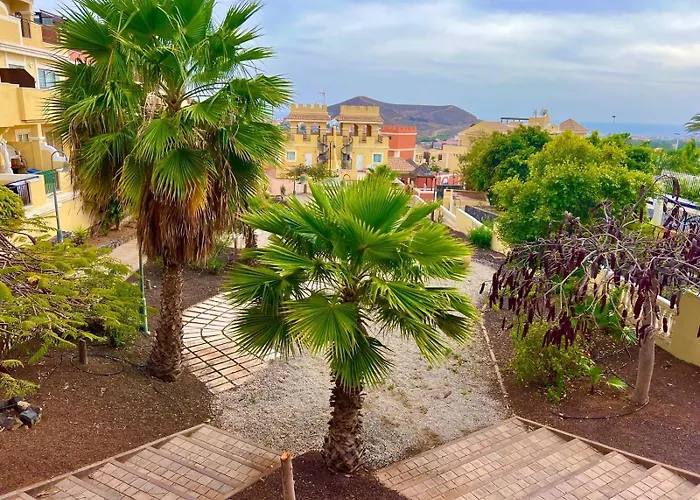 Sunny Terrace & Pool Appartamento