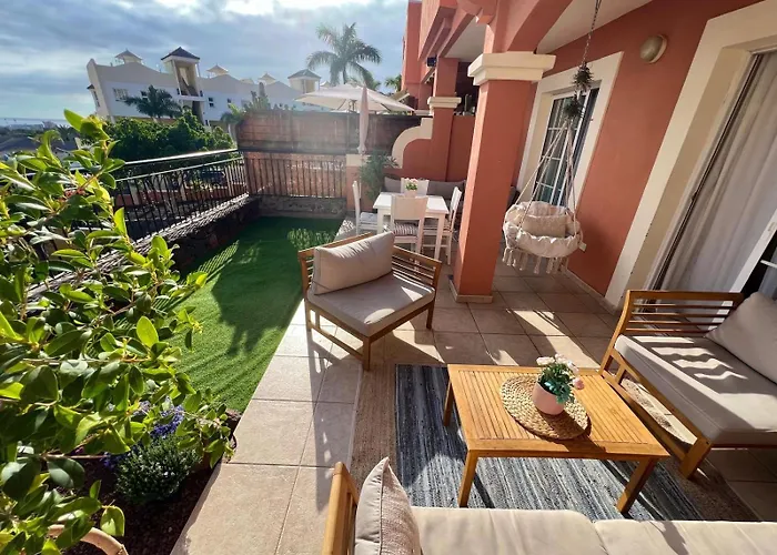 Sunny Terrace & Pool Apartment Playa de las Americas (Tenerife)