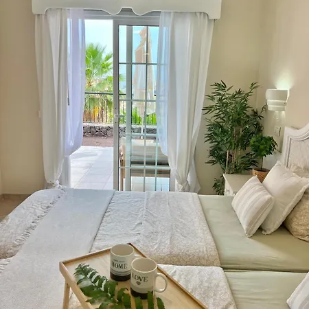 Apartment Sunny Terrace & Heated Pool Playa de las Americas (Tenerife)